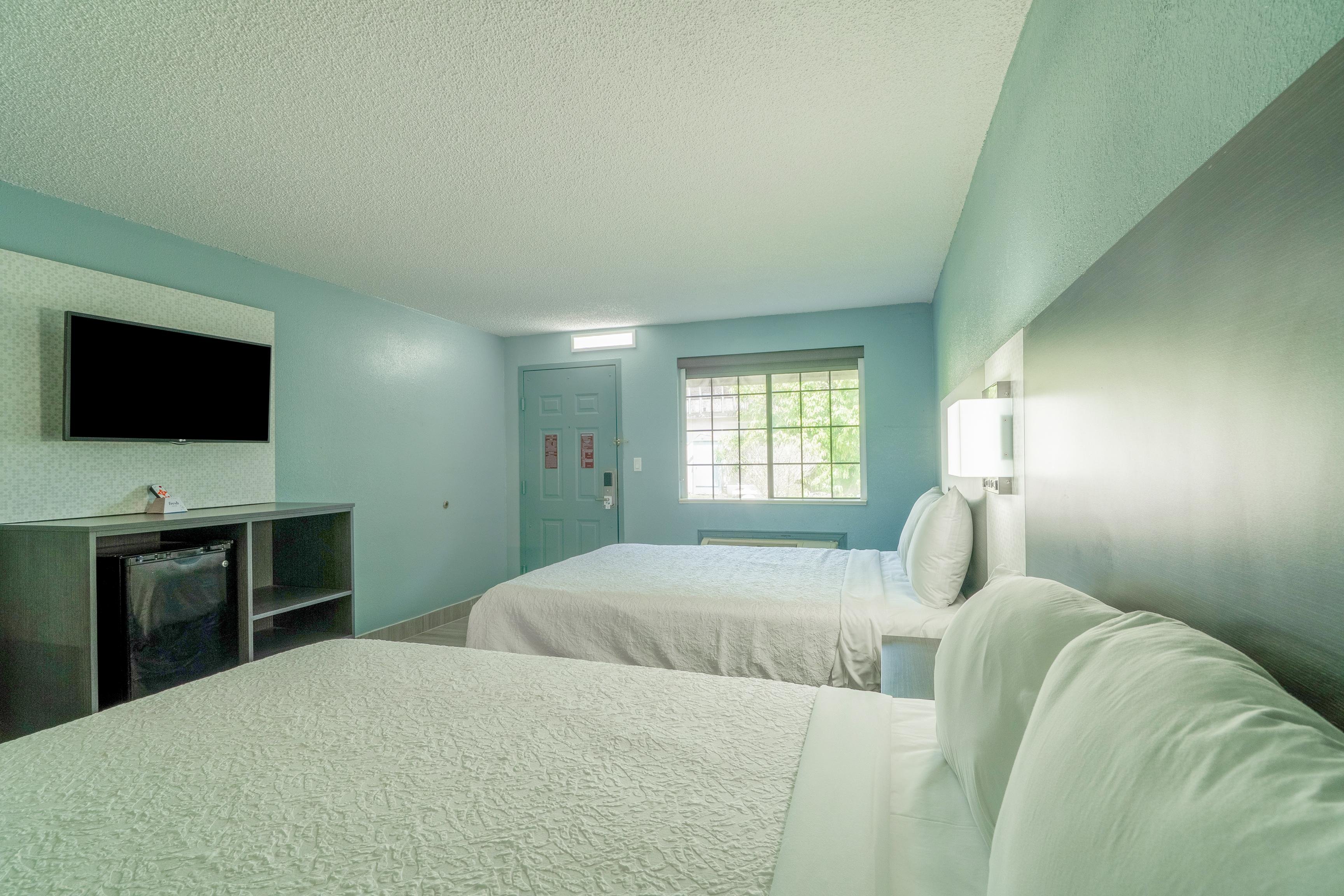 Lone Star Inn & Suites Harlingen TX 27/60