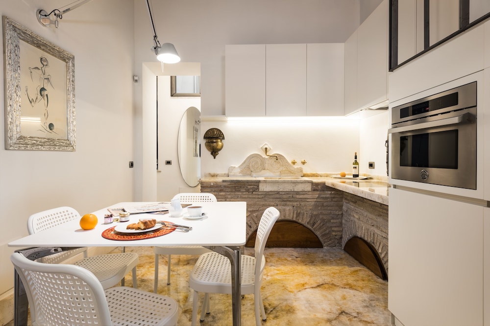 Palazzo delle Pietre Luxury Apartments 39/50