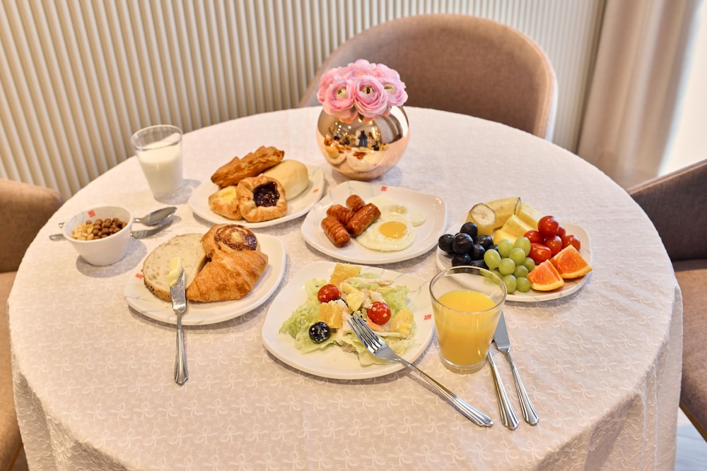 H Avenue Hotel Gwangali Beach 34/50