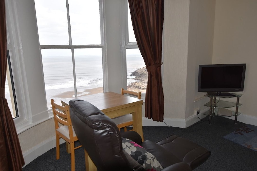 Marlborough Seafront Holiday Apartments 32/50