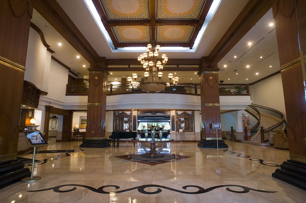 The Sunan Hotel Solo 4/50