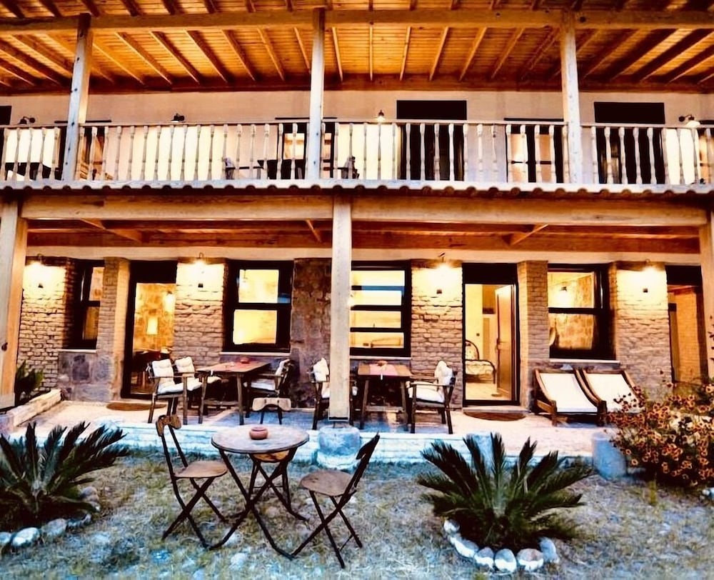 Attalos Suites Hotel 1/58
