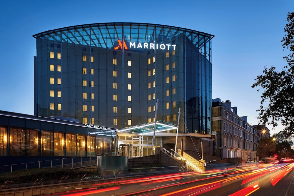 ロンドン・マリオット・ホテル・ケンシントン(LONDON MARRIOTT HOTEL KENSINGTON) 写真1