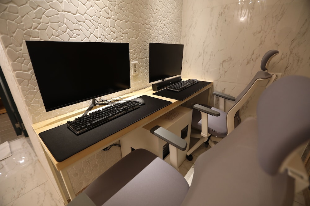 February Hotel Sungseo 57/67