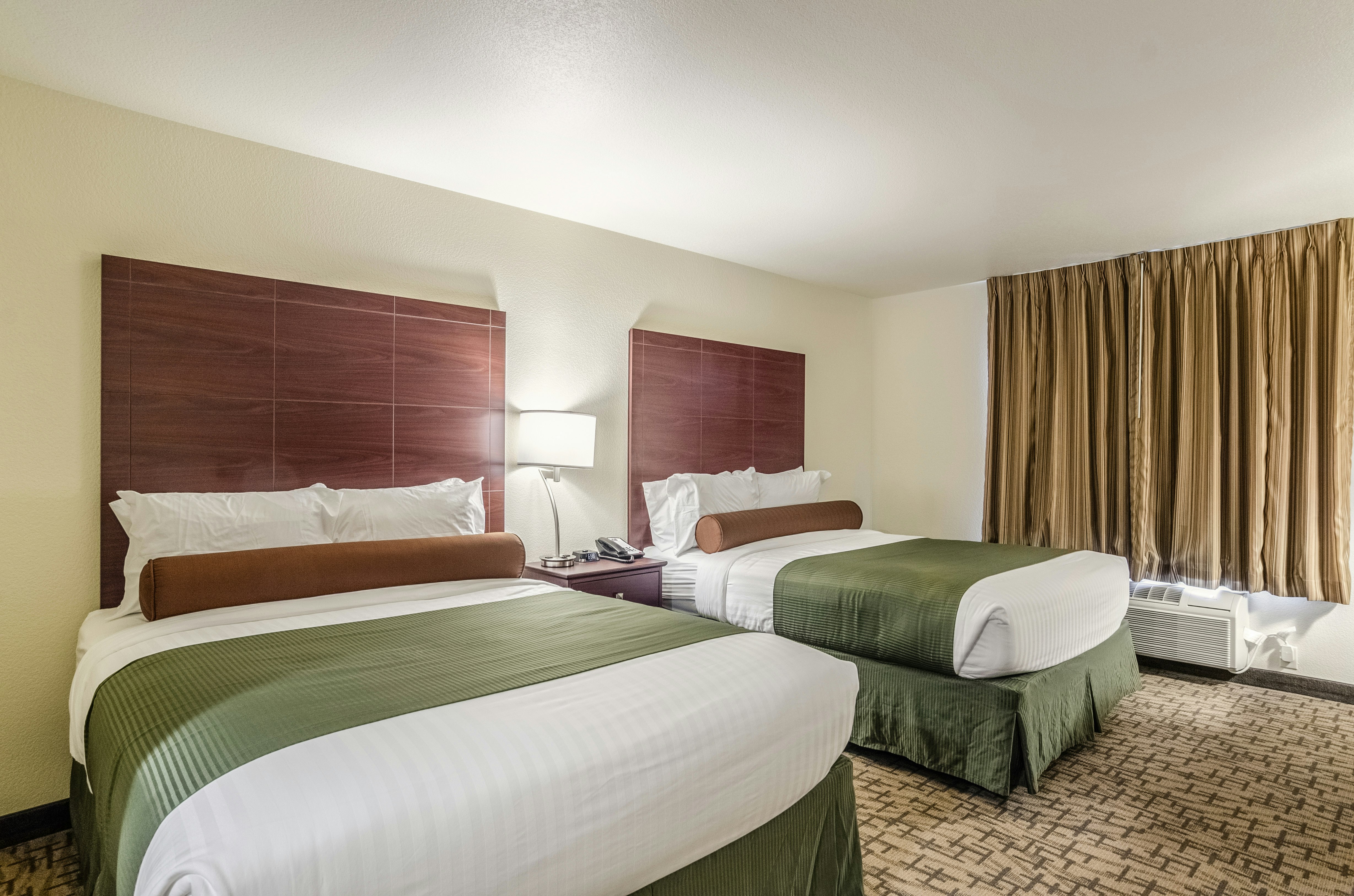 Cobblestone Inn & Suites - Bridgeport 7/24