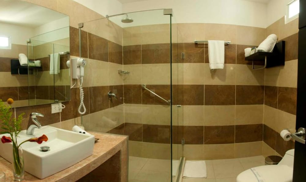 HOTEL ATLANTIC LUX 8/46