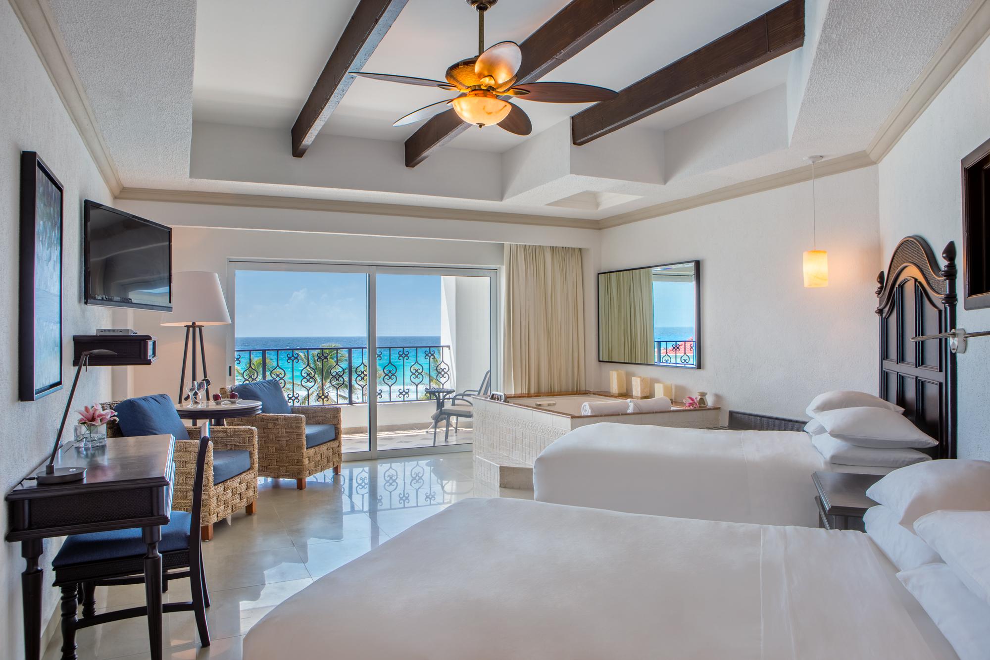 Junior Suite, 2 Double Beds, Sea Front