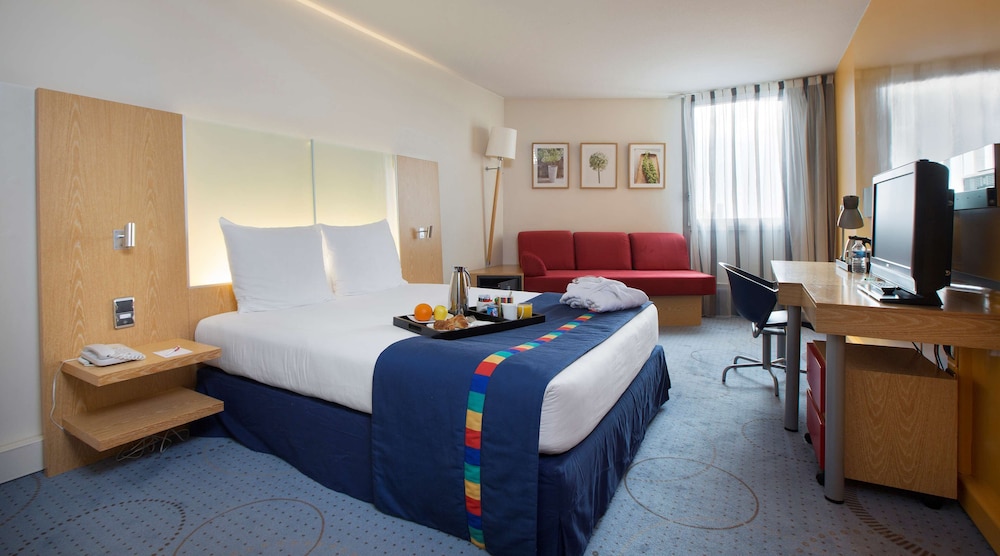 radisson hotel nice airport 30/82
