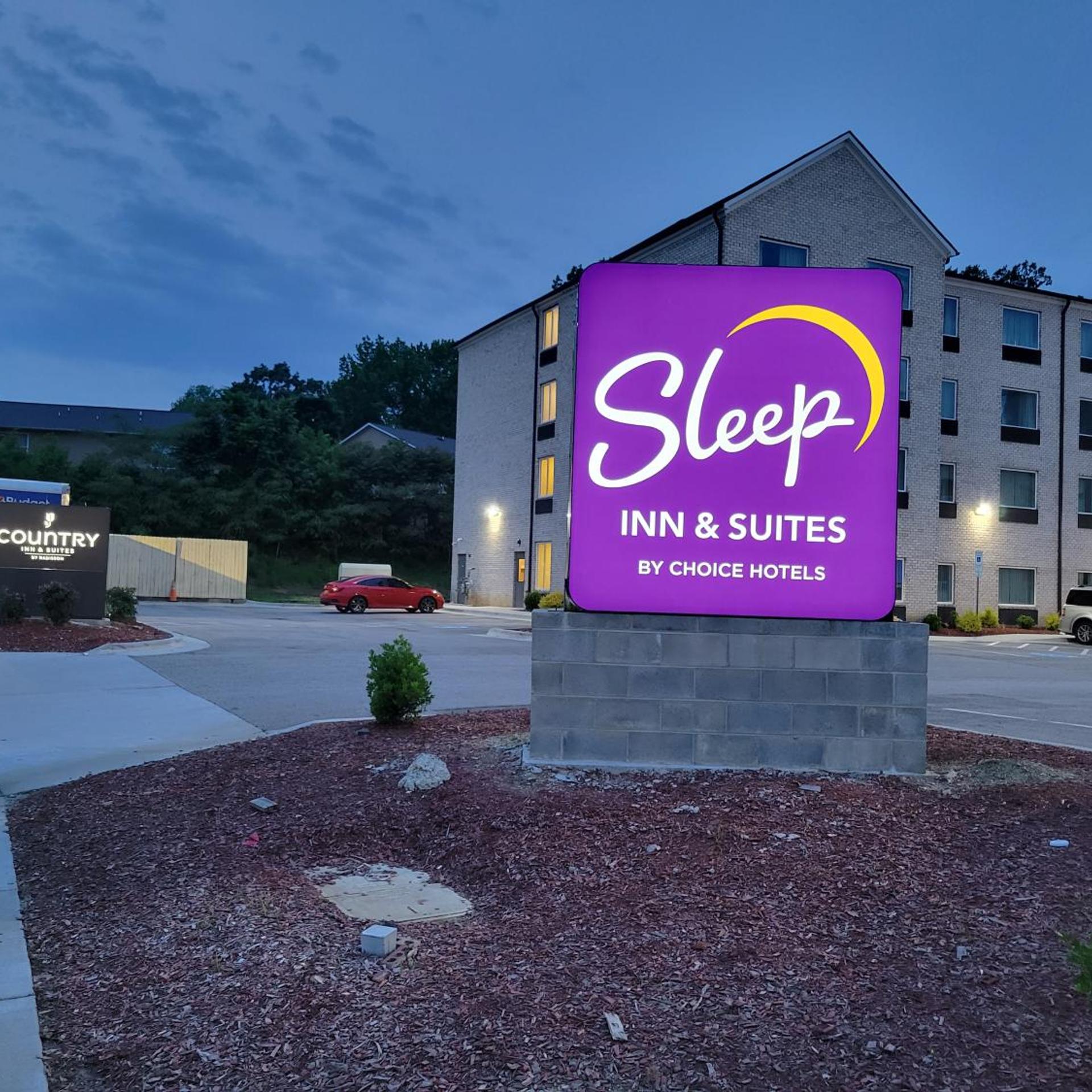 Sleep Inn and Suites Coliseum Area 18/22