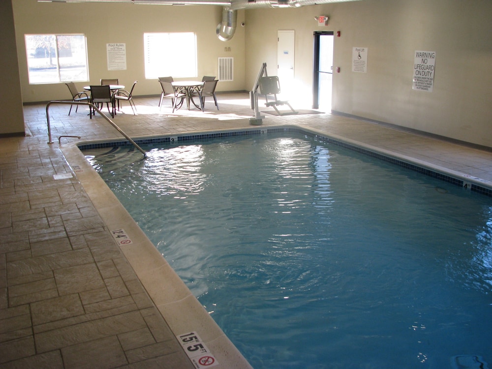 swimming pool spa