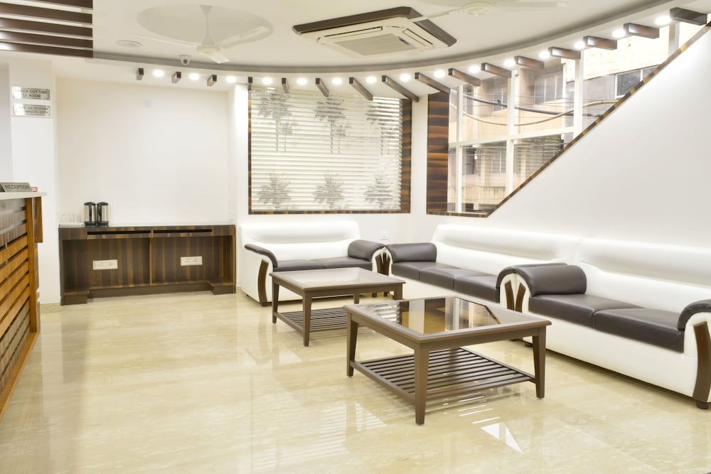 Hotel Tara Palace Daryaganj 26/32