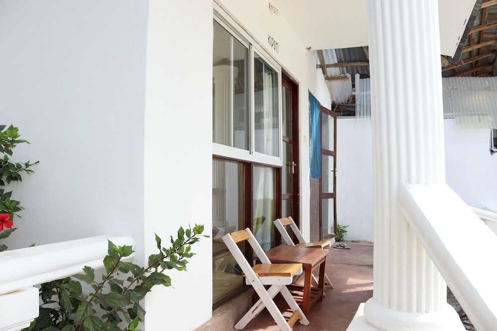 Mocco Beach Villa 46/78