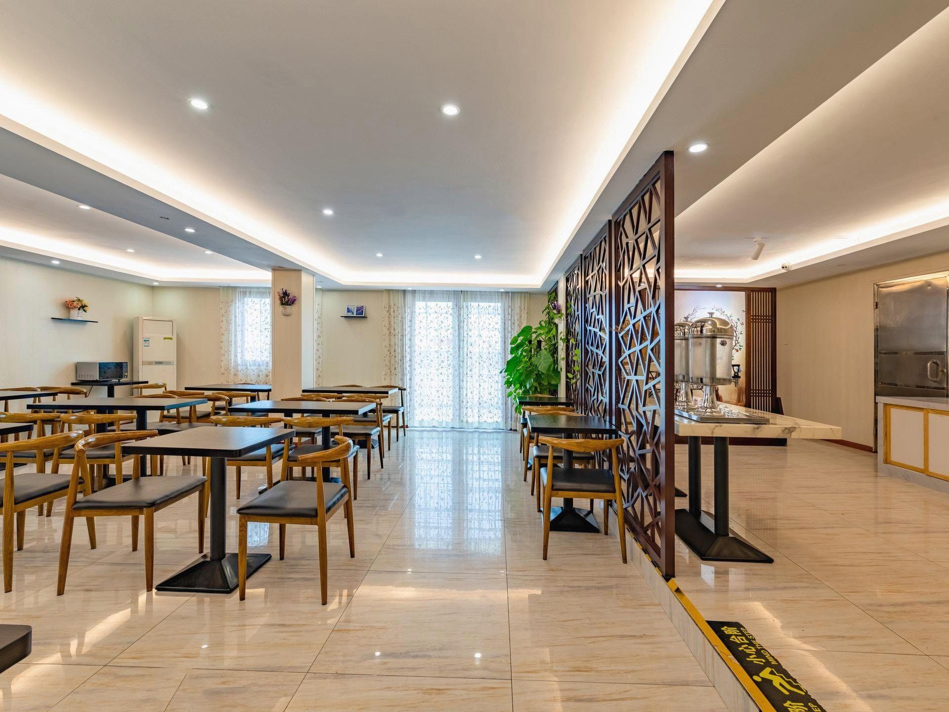 Yushan Holiday Hotel 21/27