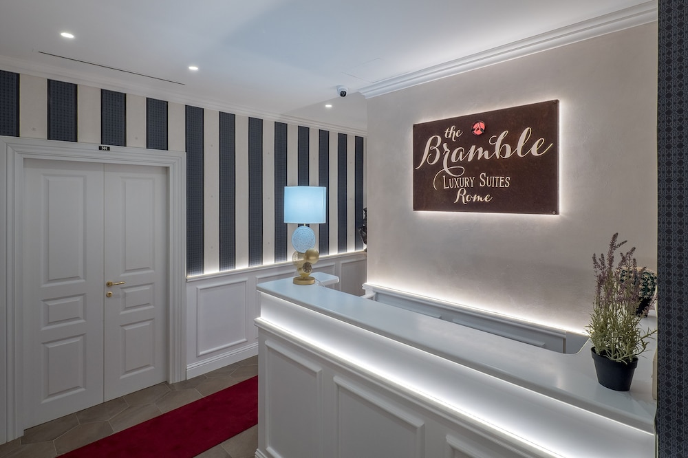 Bramble Luxury Suites 7/85
