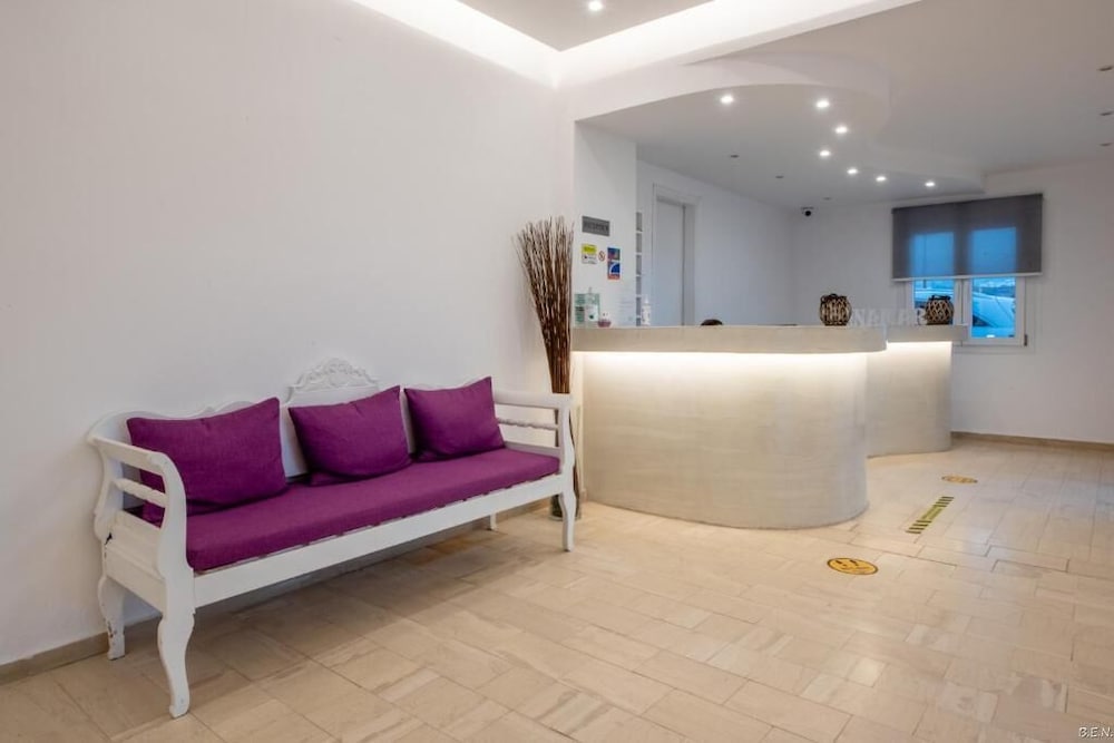 Anamar Santorini Hotel 7/57