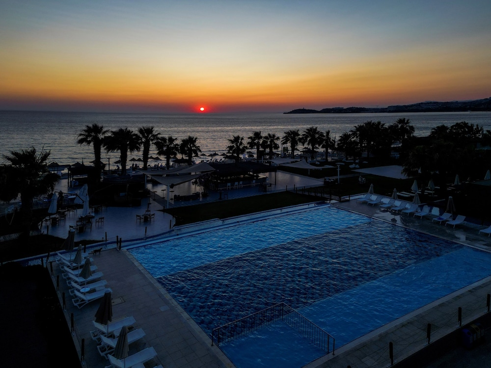 Risus Beach Resort Hotel Kusadasi 28/50