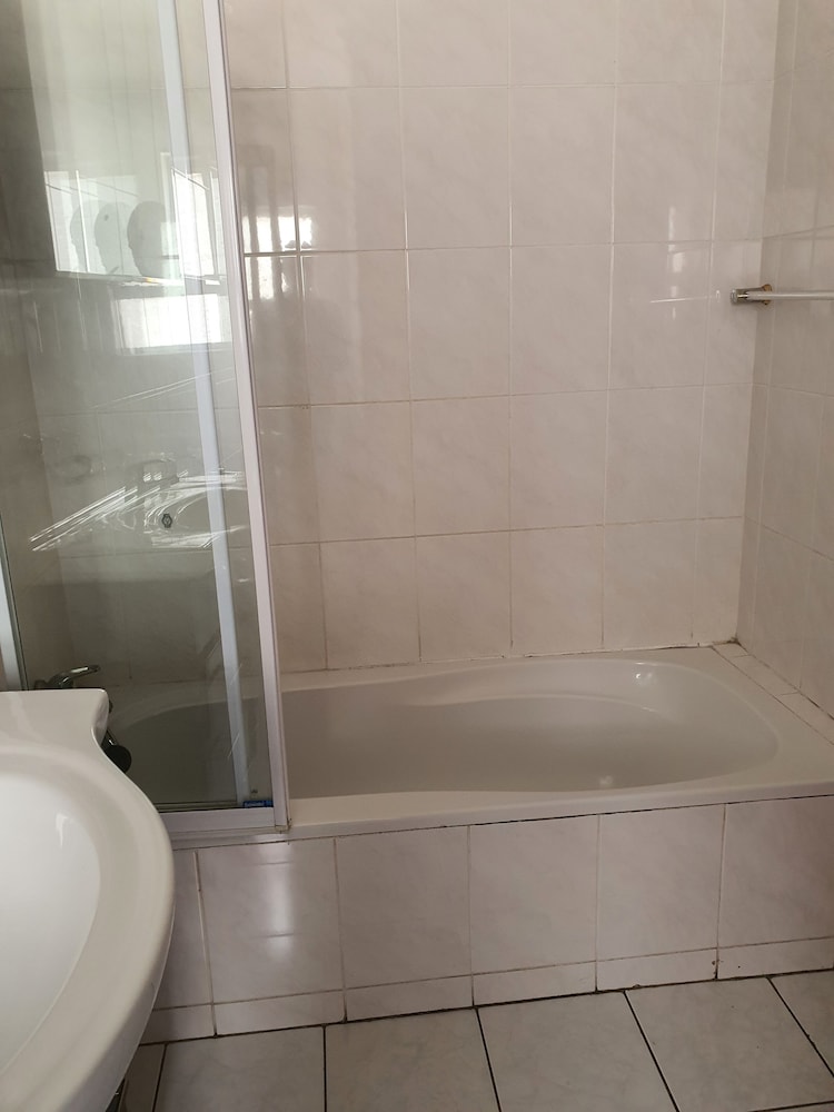 Houghton Guest House 13/16