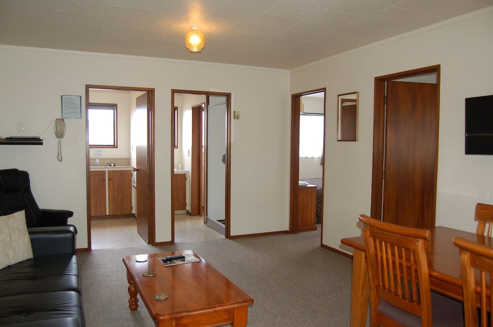 Carisbrook Motel 29/33