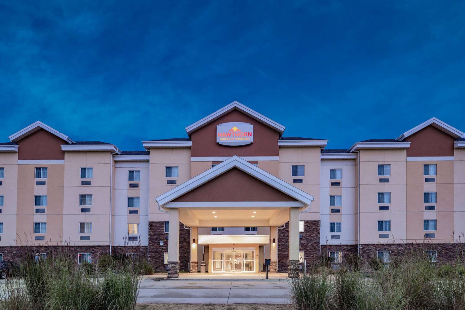 Hawthorn Suites By Wyndham Dickinson 1/58