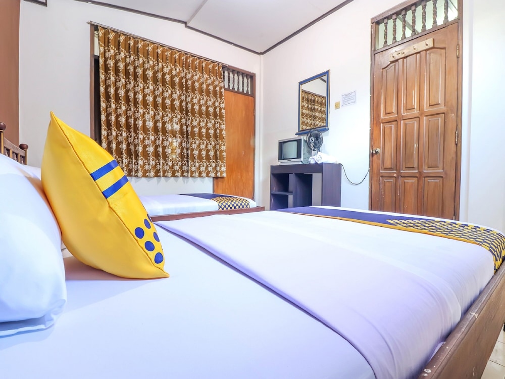 SPOT ON 1927 Hotel Candra Adigraha 7/20