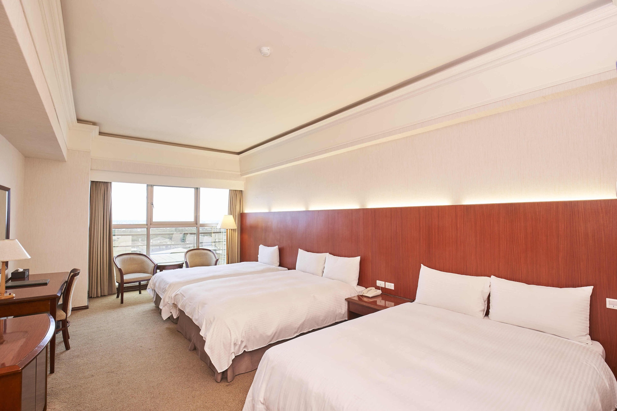 1 BEDROOM, FAMILY, QUADRUPLE, CITY VIEW