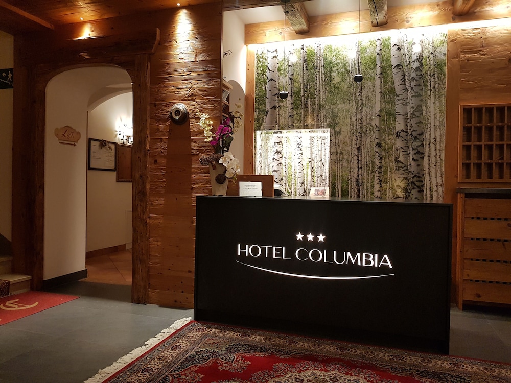 Hotel Columbia 6/68