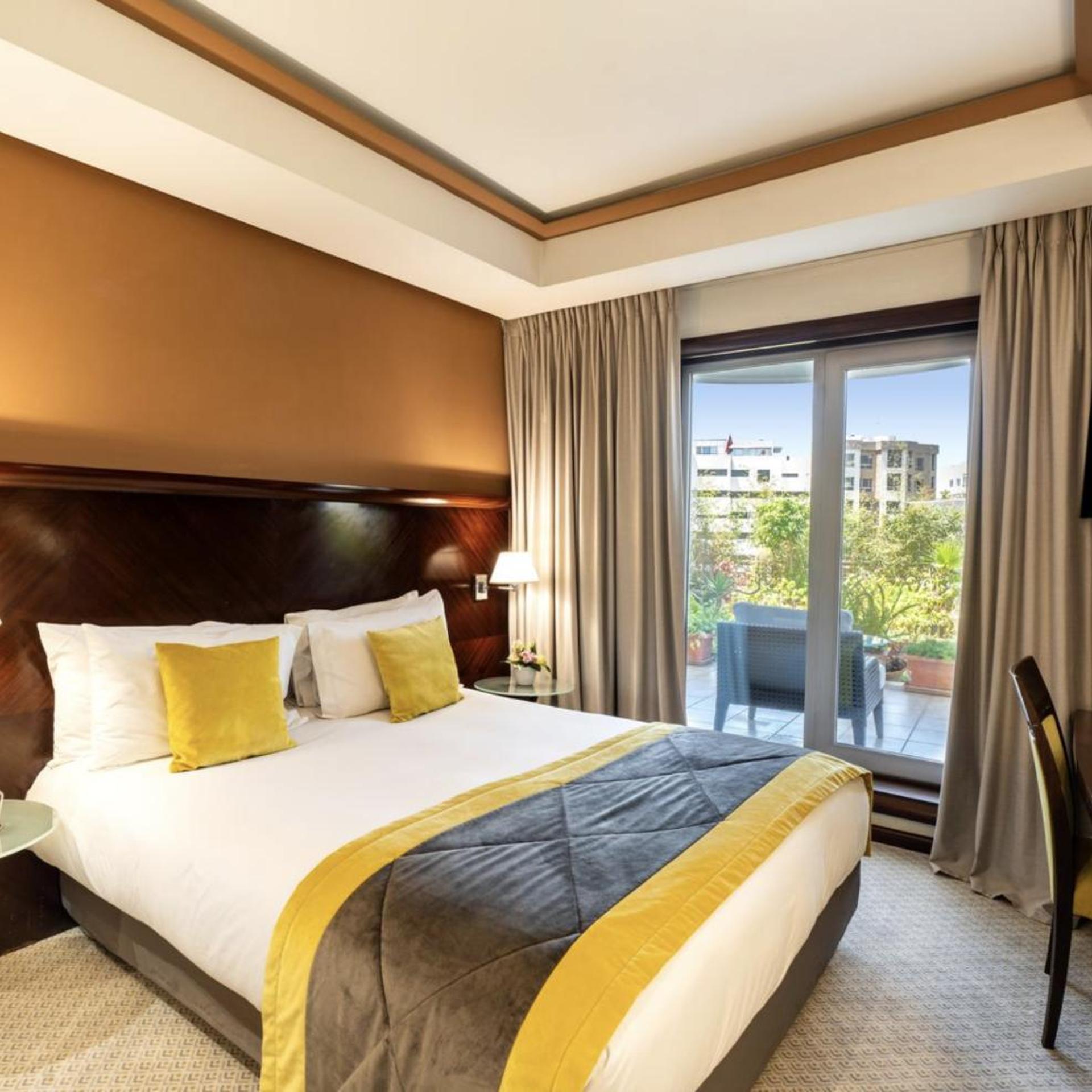 Deluxe, King Bed
