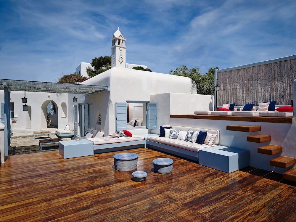 Belvedere Waterfront Villa and Suites 18/49