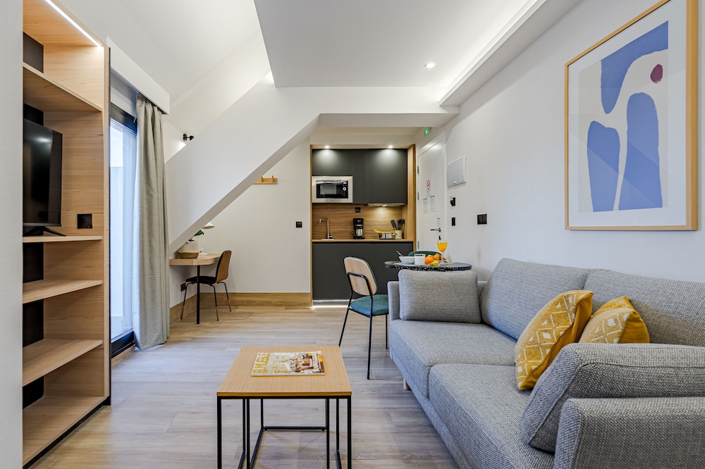 Feelathome Ventas Suites 29/50