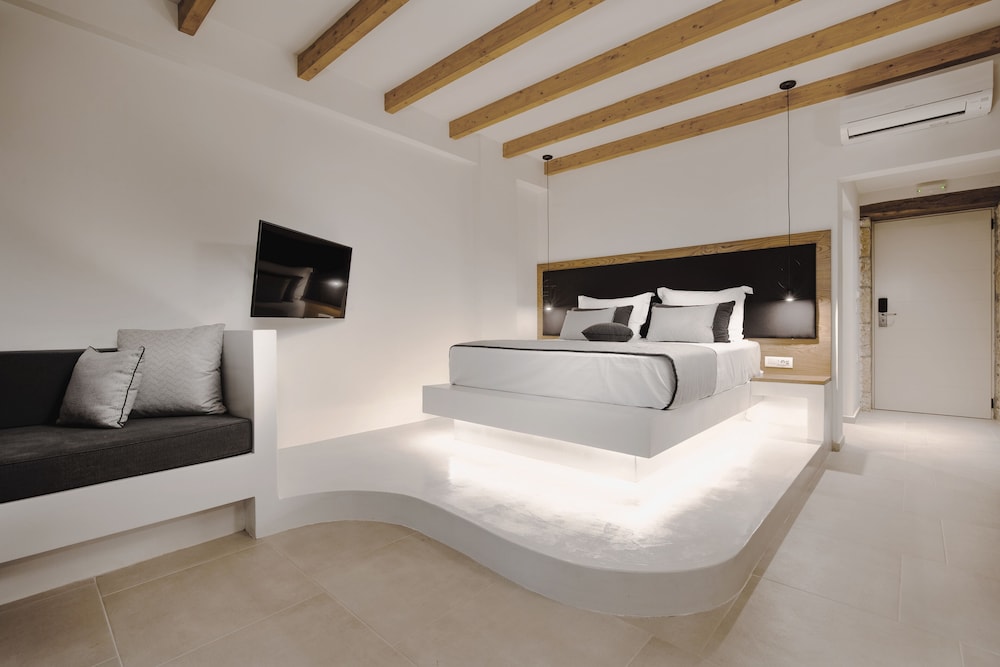 SIGNATURE, SUITE, SEA VIEW, PRIVATE POOL