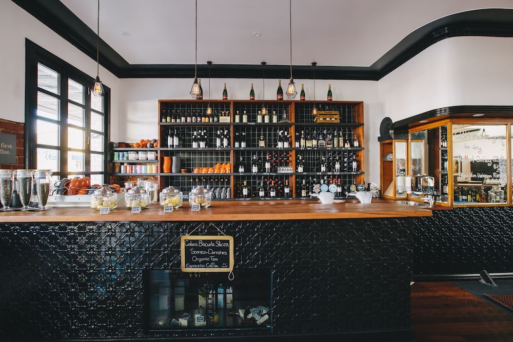 The Commercial Boutique Hotel 49/60