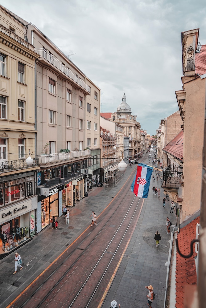 Chillout Hostel Zagreb 40/48