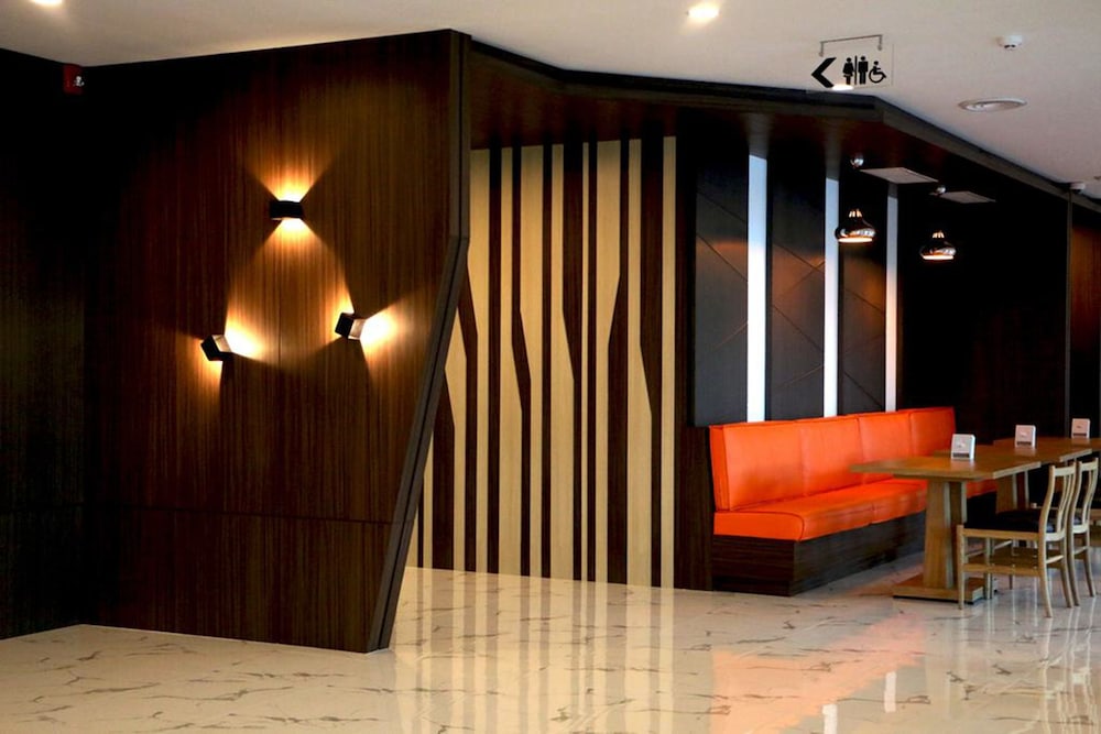 Avada Hotel 35/65