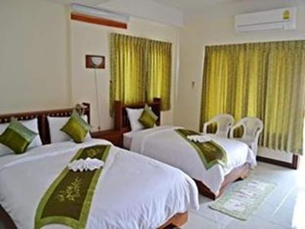 Riverfront Hotel Mukdahan 15/28