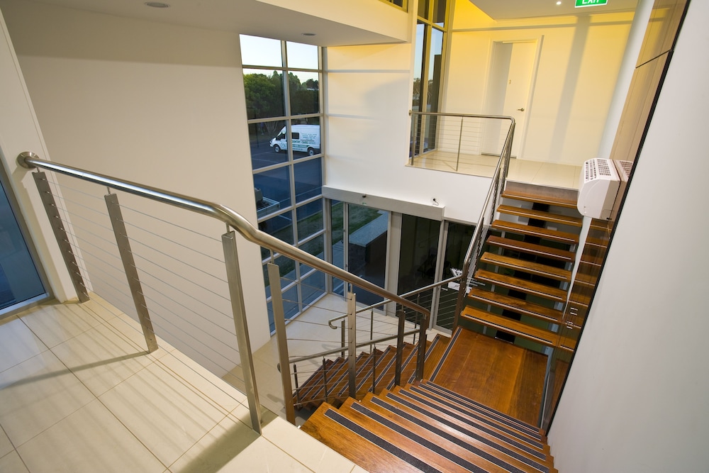 INDULGE APARTMENTS LANGTREE photo5