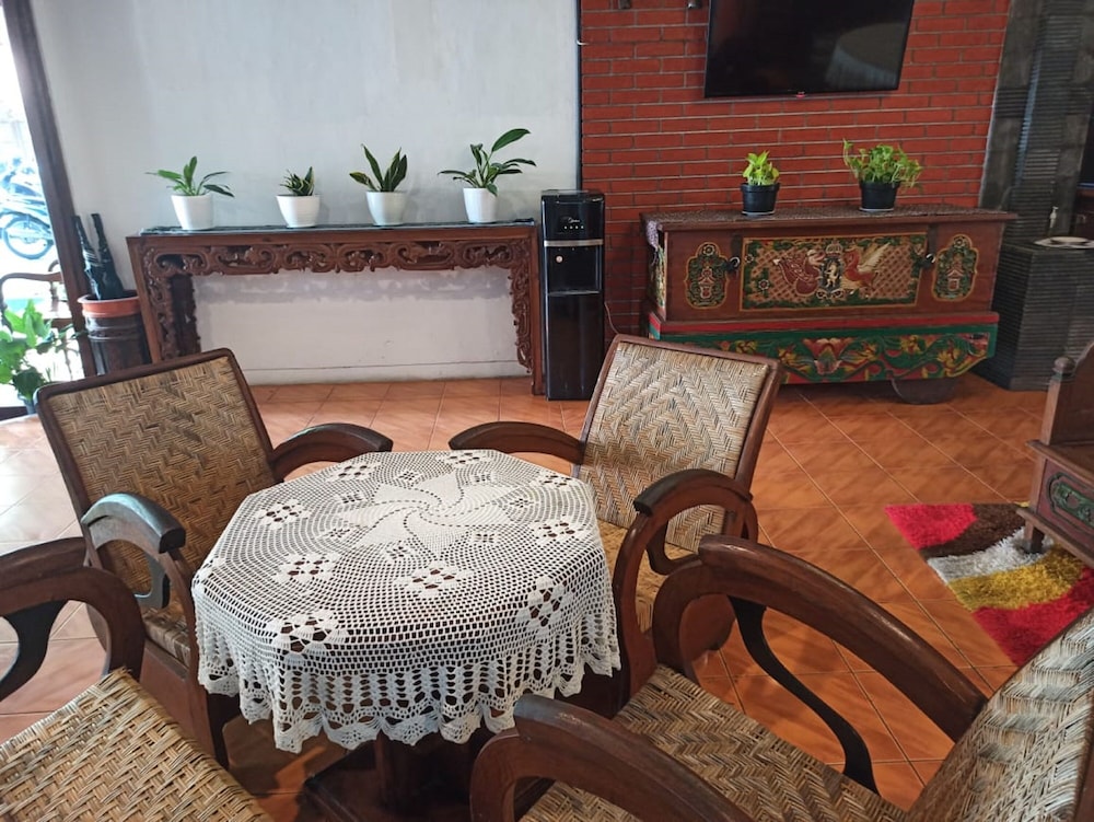 Kusuma Syariah Hotel Yogyakarta 38/40