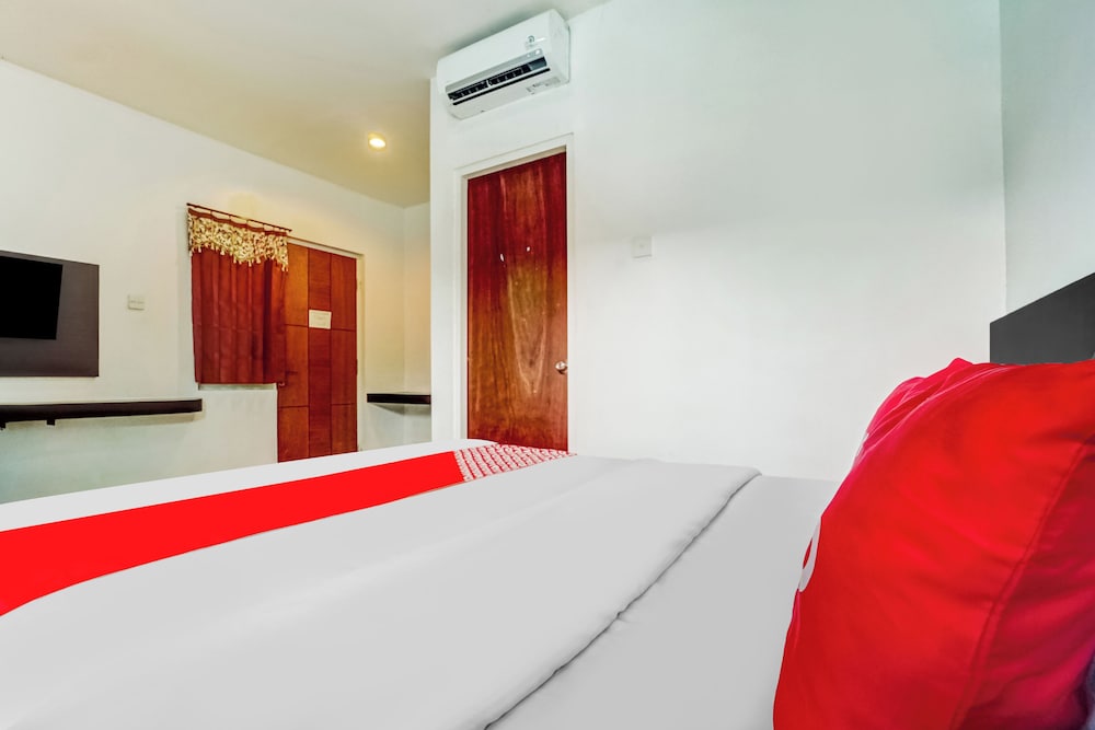 Hotel O Siwalankerto Near Surabaya Carnival 37/47