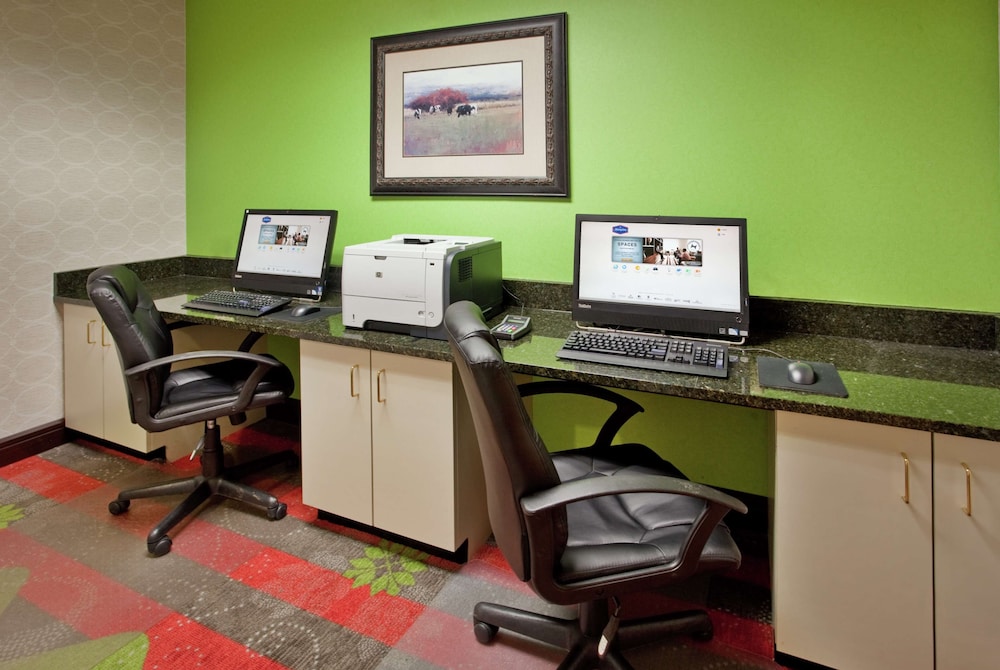 Hampton Inn Norfolk Ne 31/35