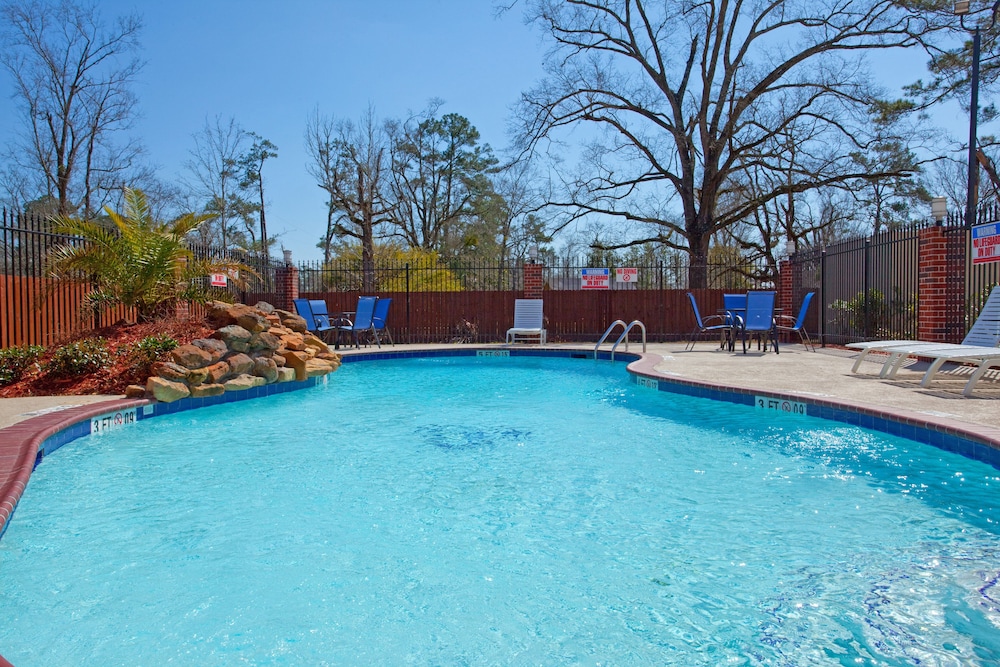 Holiday Inn Express Hotel Suites Vidor South 5/71