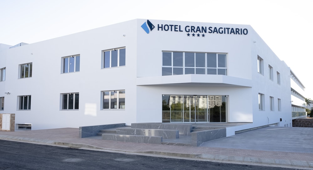 Hotel Gran Sagitario 3/32