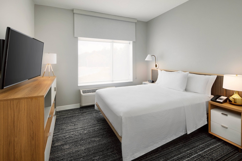 TownePlace Suites by Marriott Plant City 13/48