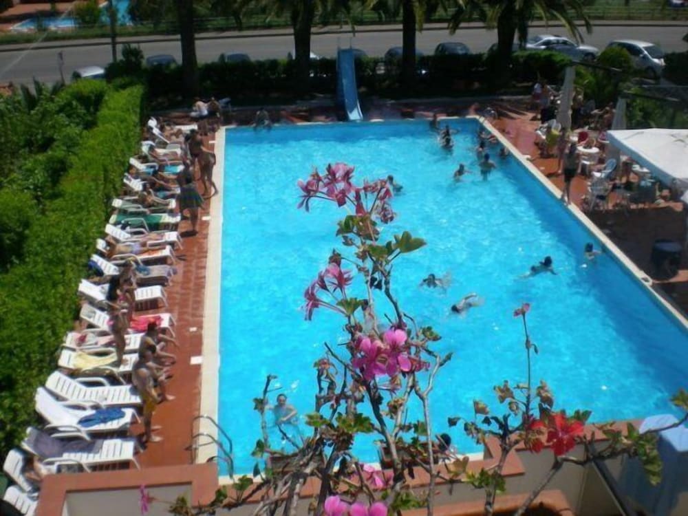 Hotel Seven Residence 22/24