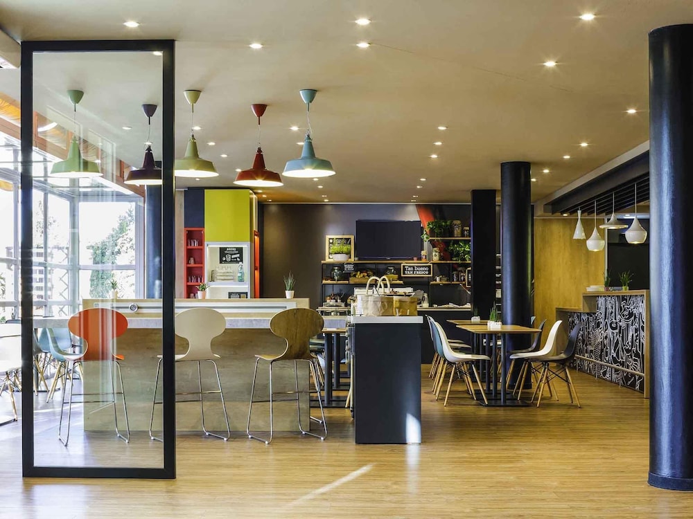 Ibis Granada Hotel 44/60