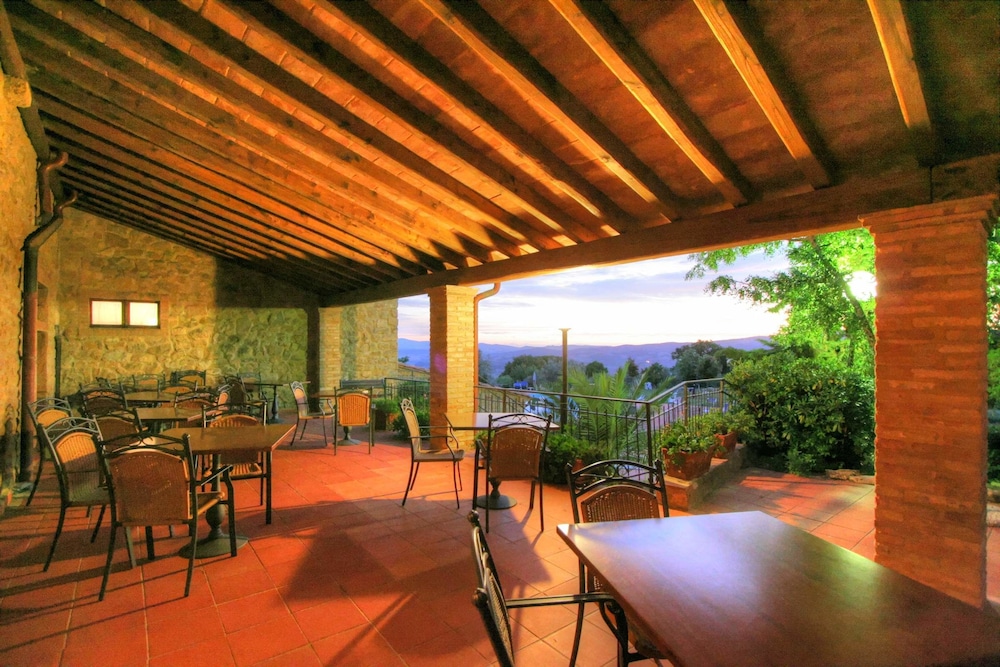 Albergo Villa Rioddi 38/50