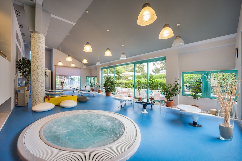Bretanide Sport Wellness Resort 40/50