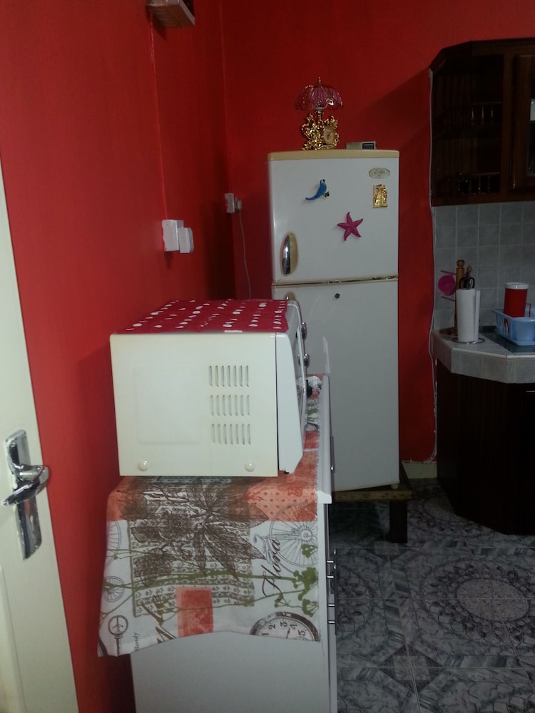 Sunset Beach Apartment 1/21