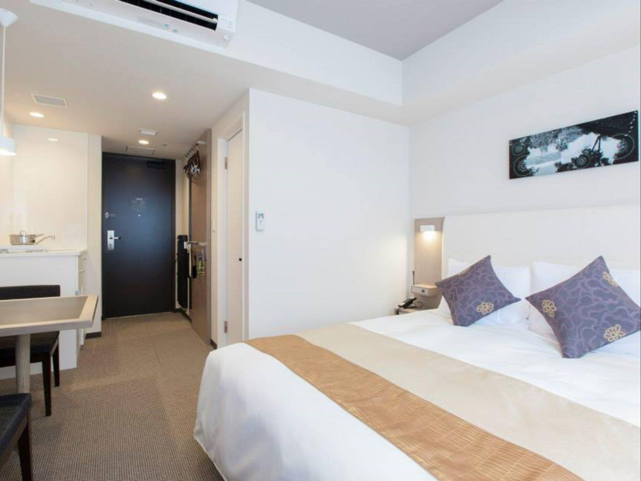 Residential, Double Bed, Smoking