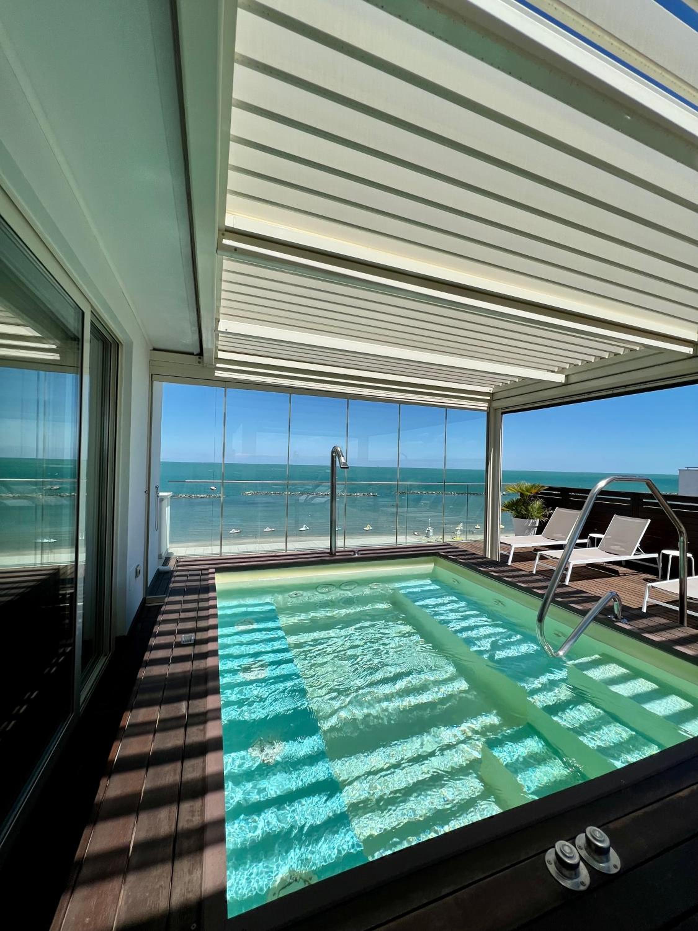 Hotel Globus 25/50