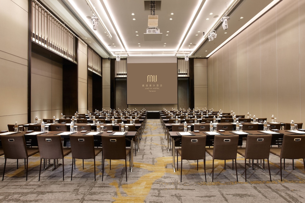 Mu Jiao Xi Hotel 36/50