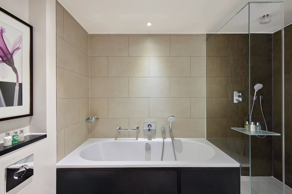 Hyatt Regency London The Churchill 80/80